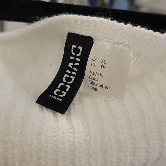 H&M Divided  White Ribbed Off the Shoulder Sweater  XS - Picture 2 of 4